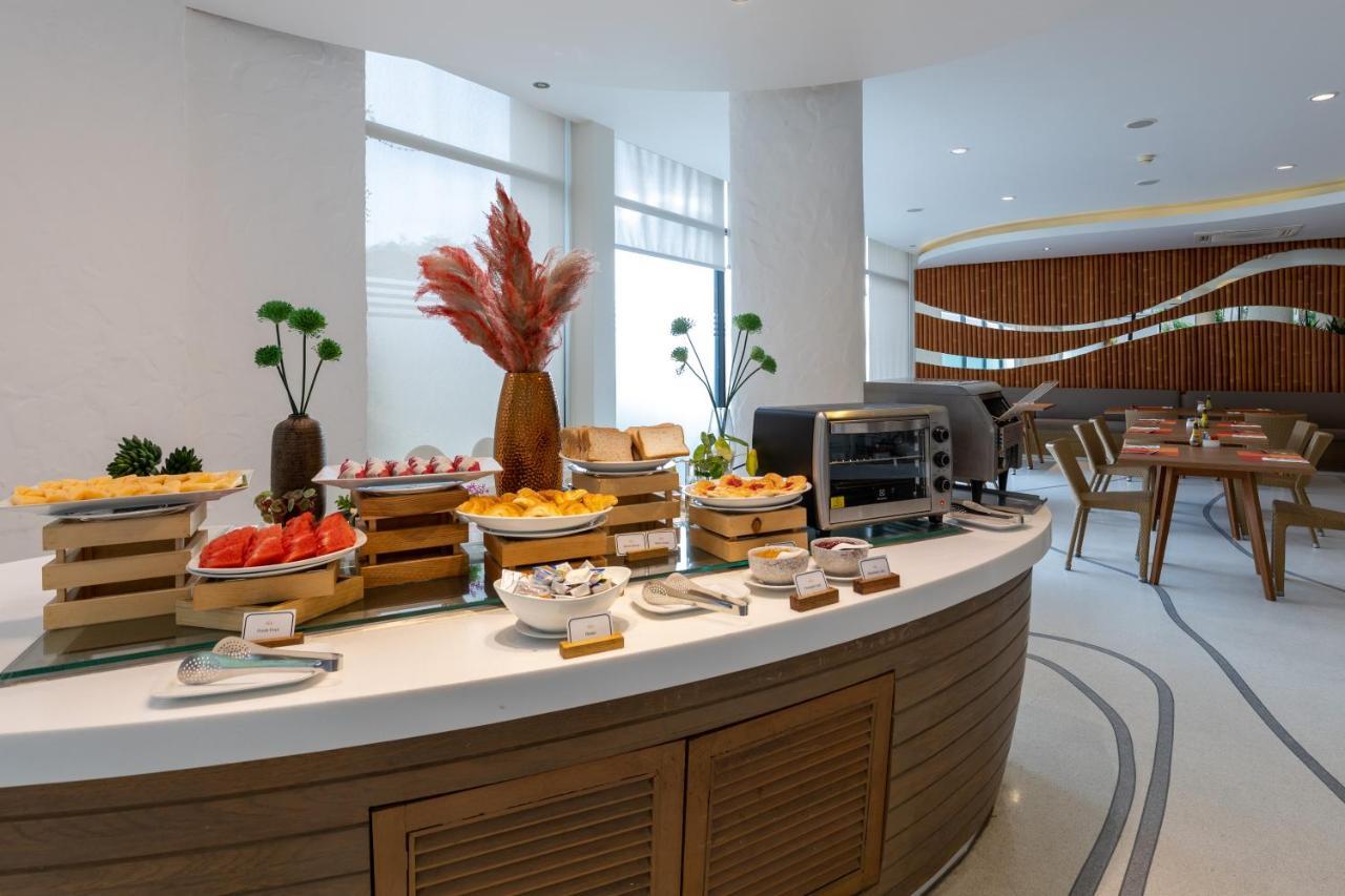 Bandara Beach Resort, Phuket Panwa Beach Екстериор снимка