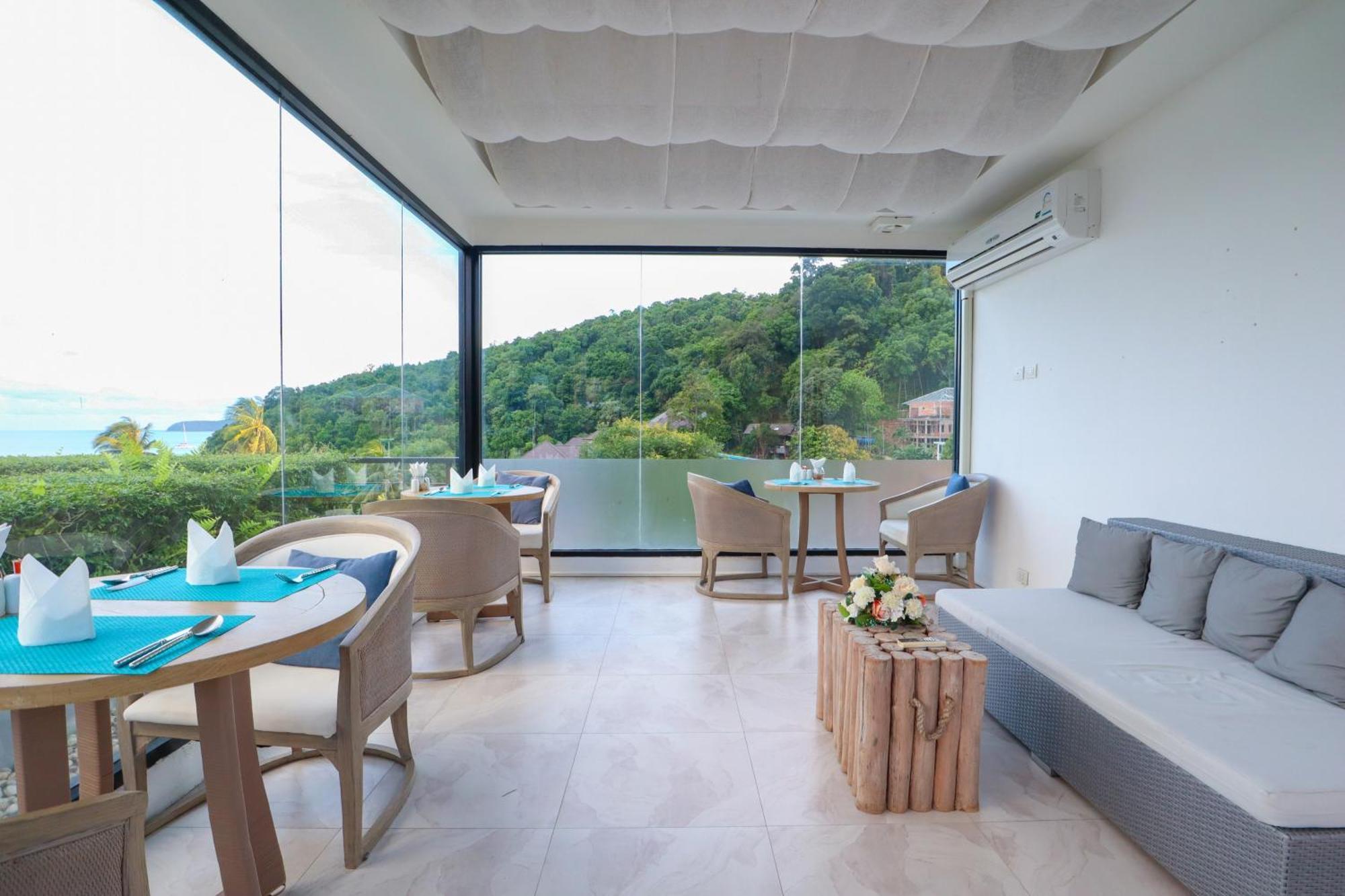 Bandara Beach Resort, Phuket Panwa Beach Екстериор снимка